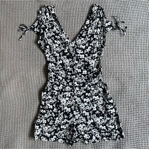 Open Back Floral Romper Navy, White